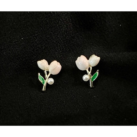Flower Rose Stud Earrings Dainty Floral Spring Pink Jewelry - Picture 2 of 3